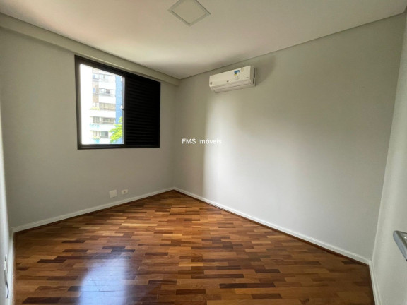 Imagem Imóvel com 3 Quartos para Alugar, 136 m² em Vila Nova Conceição - São Paulo