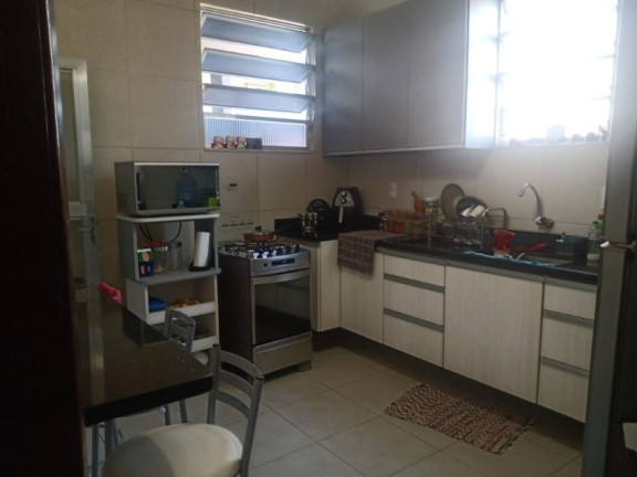 Imagem Casa com 5 Quartos à Venda, 350 m² em Jardim Vinte E Cinco De Agosto - Duque De Caxias Imagem Casa com 5 Quartos à Venda, 350 m² em Jardim Vinte E Cinco De Agosto - Duque De Caxias