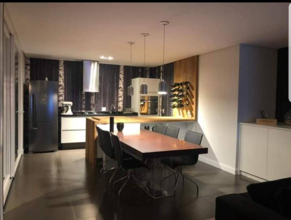 Imagem Casa com 4 Quartos à Venda, 360 m² em Alphaville - Santana De Parnaíba Imagem Casa com 4 Quartos à Venda, 360 m² em Alphaville - Santana De Parnaíba