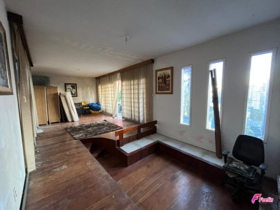 Imagem Casa com 6 Quartos à Venda, 364 m² em Centro - Florianópolis