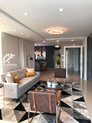 Apartamento com 4 Quartos à Venda, 284 m² em Centro - Brusque
