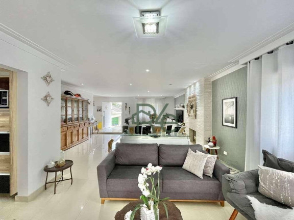 Imagem Casa com 4 Quartos à Venda, 287 m² em Fazendinha - Carapicuíba Imagem Casa com 4 Quartos à Venda, 287 m² em Fazendinha - Carapicuíba