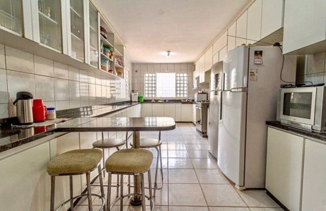 Imagem Casa com 5 Quartos à Venda, 830 m² em Setor Habitacional Arniqueira (águas Claras) - Brasília Imagem Casa com 5 Quartos à Venda, 830 m² em Setor Habitacional Arniqueira (águas Claras) - Brasília