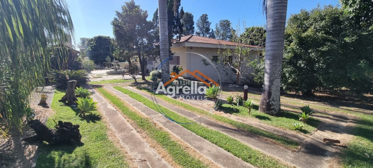 Imagem Imóvel com 3 Quartos à Venda, 650 m² em Condomínio Chácaras Areião - Mogi Mirim Imagem Imóvel com 3 Quartos à Venda, 650 m² em Condomínio Chácaras Areião - Mogi Mirim