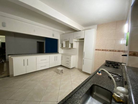 Imagem Casa com 5 Quartos à Venda, 200 m² em Jardim Do Estádio - Santo André Imagem Casa com 5 Quartos à Venda, 200 m² em Jardim Do Estádio - Santo André