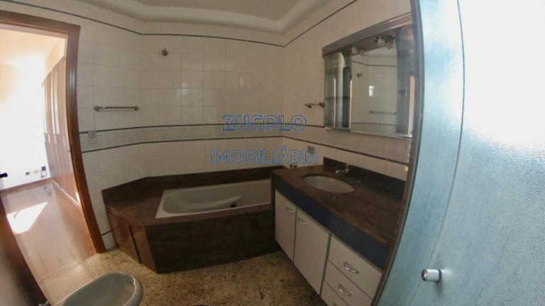 Imagem Apartamento com 3 Quartos à Venda, 136 m² Imagem Apartamento com 3 Quartos à Venda, 136 m²