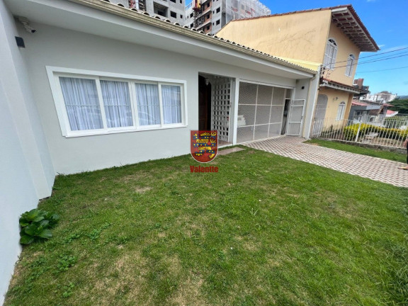 Imagem Casa com 3 Quartos à Venda, 395 m² em Estreito - Florianópolis