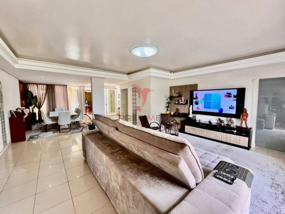 Imagem Casa com 5 Quartos à Venda, 385 m² em Centro - Blumenau