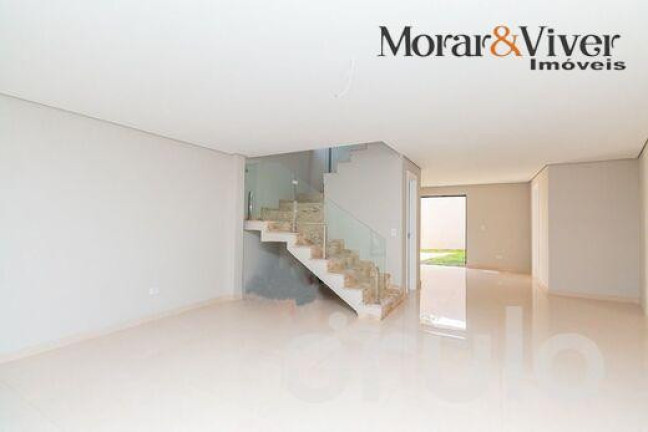 Imagem Casa com 3 Quartos à Venda, 167 m² em Pinheirinho - Curitiba