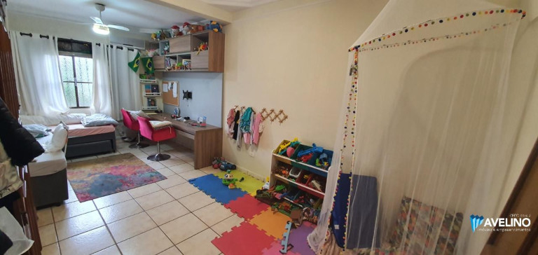 Imagem Casa com 5 Quartos à Venda, 324 m² em Vila Taquarussu - Campo Grande
