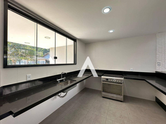 Imagem Casa com 4 Quartos à Venda, 200 m² em Vargem Grande - Teresópolis