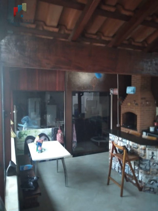 Imagem Casa com 3 Quartos à Venda, 238 m² em Centro - Cerquilho