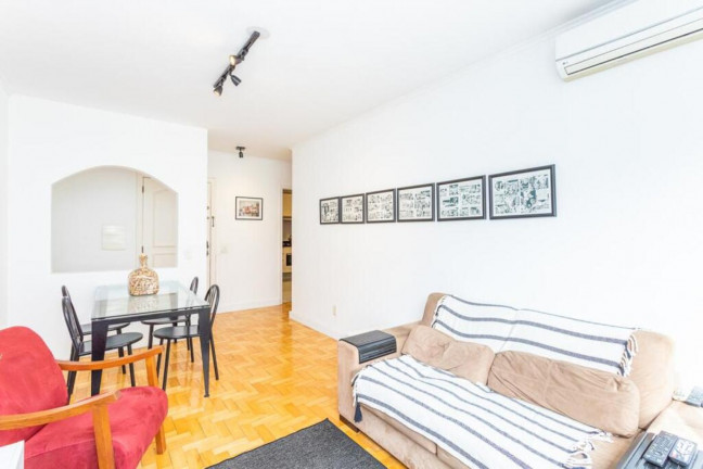Imagem Imóvel com 2 Quartos à Venda, 84 m² em Menino Deus - Porto Alegre