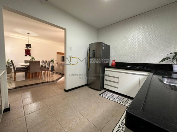 Imagem Casa com 3 Quartos à Venda, 235 m² em Jardim Paraíso - Botucatu
