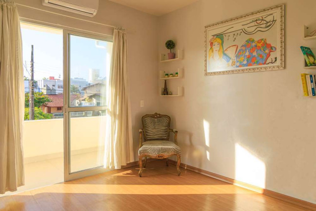 Imagem Casa de Condomínio com 7 Quartos à Venda, 580 m² em Ingleses Do Rio Vermelho - Florianópolis Imagem Casa de Condomínio com 7 Quartos à Venda, 580 m² em Ingleses Do Rio Vermelho - Florianópolis