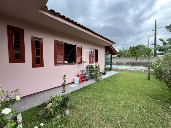 Imagem Casa com 3 Quartos à Venda, 180 m² em São João Do Rio Vermelho - Florianópolis Imagem Casa com 3 Quartos à Venda, 180 m² em São João Do Rio Vermelho - Florianópolis