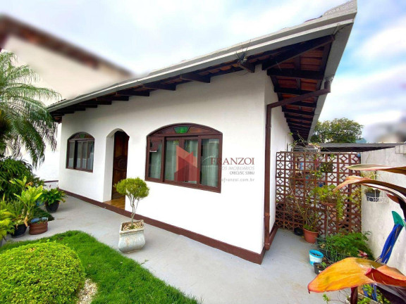 Imagem Casa com 3 Quartos à Venda, 100 m² em Dom Bosco - Itajaí