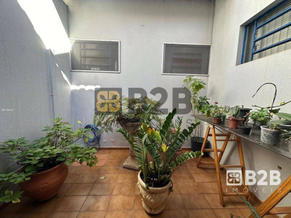 Imagem Casa com 3 Quartos à Venda, 242 m² em Vila Nova Cidade Universitária - Bauru Imagem Casa com 3 Quartos à Venda, 242 m² em Vila Nova Cidade Universitária - Bauru