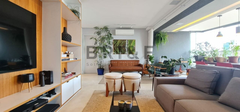 Imagem Apartamento com 2 Quartos à Venda, 128 m² em Brooklin - São Paulo Imagem Apartamento com 2 Quartos à Venda, 128 m² em Brooklin - São Paulo