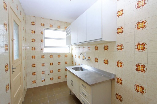 Imagem Imóvel com 2 Quartos à Venda, 126 m² em Higienópolis - Porto Alegre Imagem Imóvel com 2 Quartos à Venda, 126 m² em Higienópolis - Porto Alegre