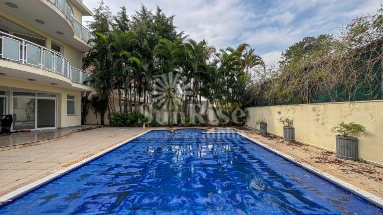 Imagem Casa com 4 Quartos para Alugar, 600 m² em Alphaville Residencial Dois - Barueri