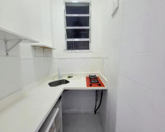 Imagem Kitnet com 1 Quarto à Venda, 25 m² em Copacabana - Rio De Janeiro Imagem Kitnet com 1 Quarto à Venda, 25 m² em Copacabana - Rio De Janeiro