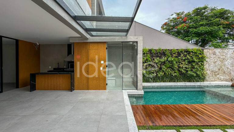 Imagem Casa de Condomínio com 5 Quartos à Venda, em Barra Da Tijuca - Rio De Janeiro Imagem Casa de Condomínio com 5 Quartos à Venda, em Barra Da Tijuca - Rio De Janeiro