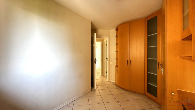 Imagem Apartamento com 3 Quartos à Venda, 205 m² em Centro - Florianópolis Imagem Apartamento com 3 Quartos à Venda, 205 m² em Centro - Florianópolis