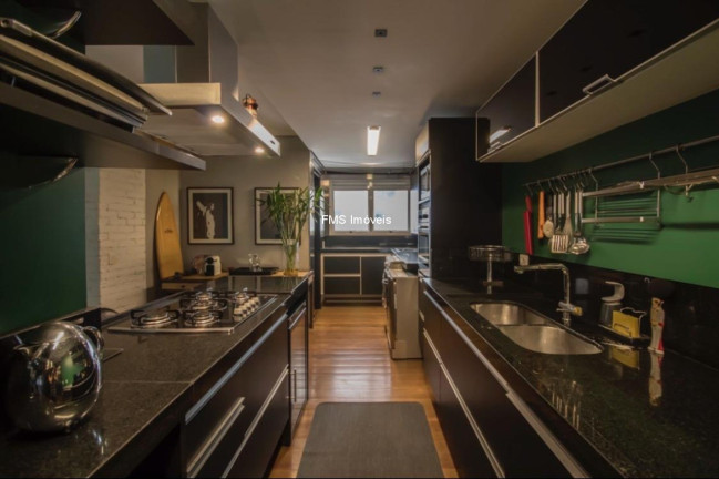 Imóvel com 2 Quartos à Venda, 167 m² em Moema - São Paulo