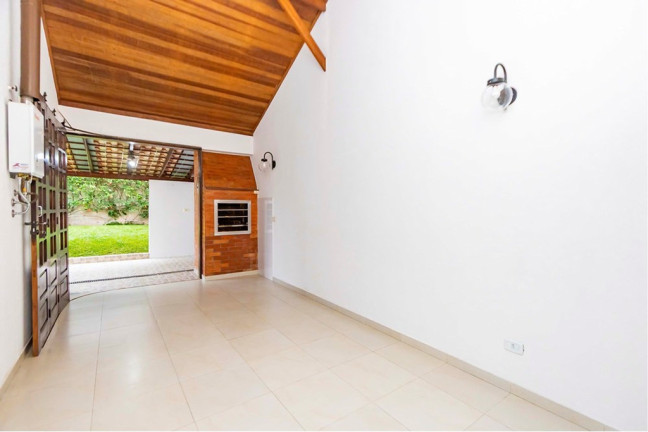 Imagem Casa com 4 Quartos à Venda, 300 m² em Bacacheri - Curitiba Imagem Casa com 4 Quartos à Venda, 300 m² em Bacacheri - Curitiba