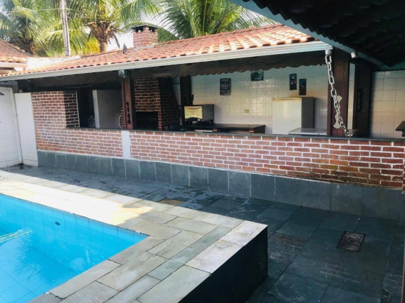 Imagem Casa com 3 Quartos à Venda, 300 m² em Canto Do Forte - Praia Grande Imagem Casa com 3 Quartos à Venda, 300 m² em Canto Do Forte - Praia Grande