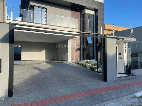 Imagem Casa com 3 Quartos à Venda, 230 m² em São Judas - Itajaí Imagem Casa com 3 Quartos à Venda, 230 m² em São Judas - Itajaí