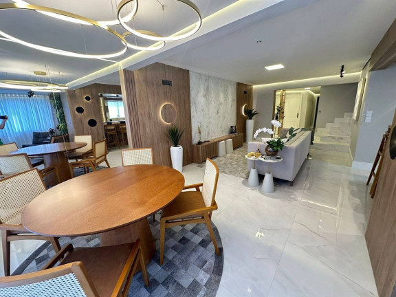 Imagem Cobertura com 4 Quartos à Venda, 178 m² em Centro - Balneário Camboriú