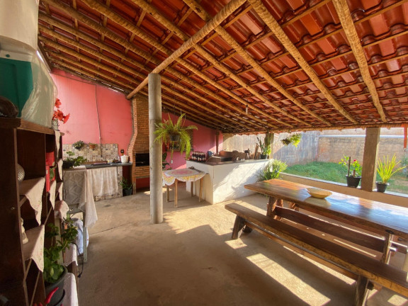 Imagem Casa com 3 Quartos à Venda, 250 m² em Planalto - Montes Claros Imagem Casa com 3 Quartos à Venda, 250 m² em Planalto - Montes Claros