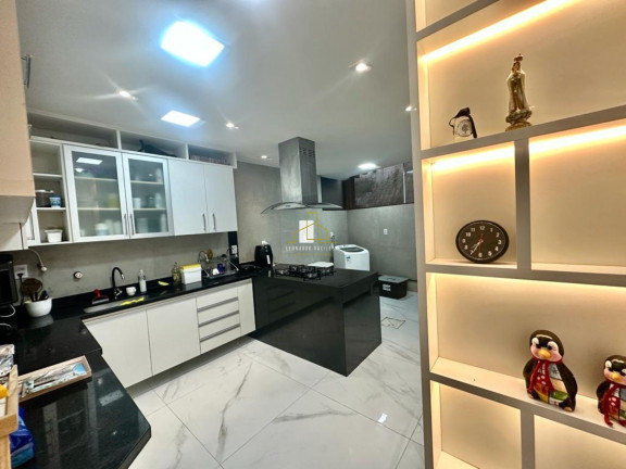 Imagem Casa com 3 Quartos à Venda, 136 m² em Jardim Camburi - Vitória Imagem Casa com 3 Quartos à Venda, 136 m² em Jardim Camburi - Vitória