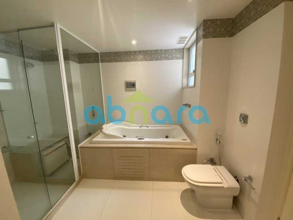 Imagem Apartamento com 3 Quartos à Venda, 210 m² em Copacabana - Rio De Janeiro