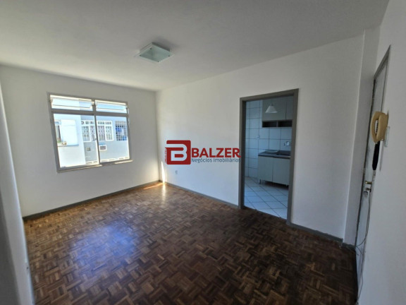 Imagem Apartamento com 2 Quartos à Venda, 60 m² em Trindade - Florianópolis