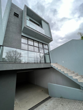 Imagem Casa com 3 Quartos à Venda, 203 m² em Saguaçu - Joinville Imagem Casa com 3 Quartos à Venda, 203 m² em Saguaçu - Joinville