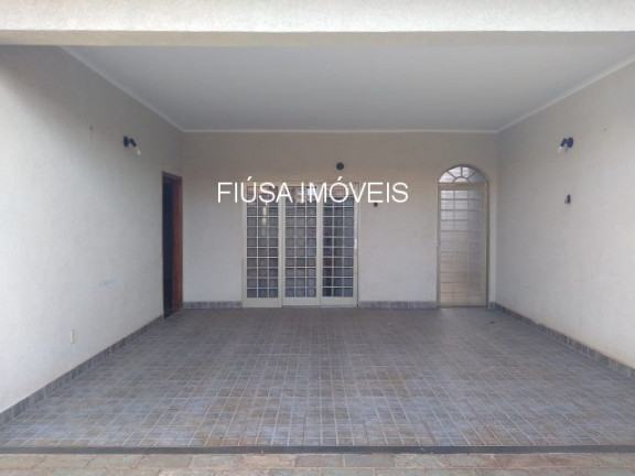Imagem Casa com 3 Quartos à Venda, em Sumarezinho - Ribeirão Preto Imagem Casa com 3 Quartos à Venda, em Sumarezinho - Ribeirão Preto