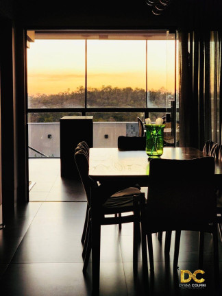 Imagem Casa de Condomínio com 3 Quartos à Venda, 218 m² em Santa Rosa - Cuiabá