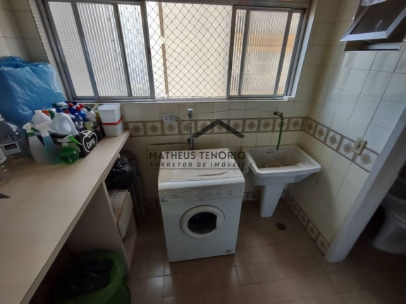 Imagem Apartamento com 3 Quartos à Venda, 125 m²
