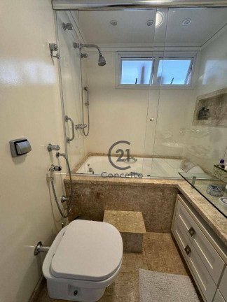 Imagem Apartamento com 4 Quartos à Venda, 154 m² em Centro - Florianópolis Imagem Apartamento com 4 Quartos à Venda, 154 m² em Centro - Florianópolis