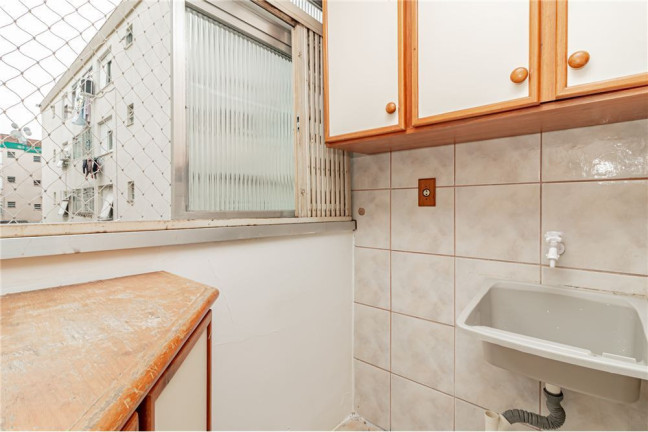 Imagem Imóvel com 2 Quartos à Venda, em Passo Da Areia - Porto Alegre Imagem Imóvel com 2 Quartos à Venda, em Passo Da Areia - Porto Alegre