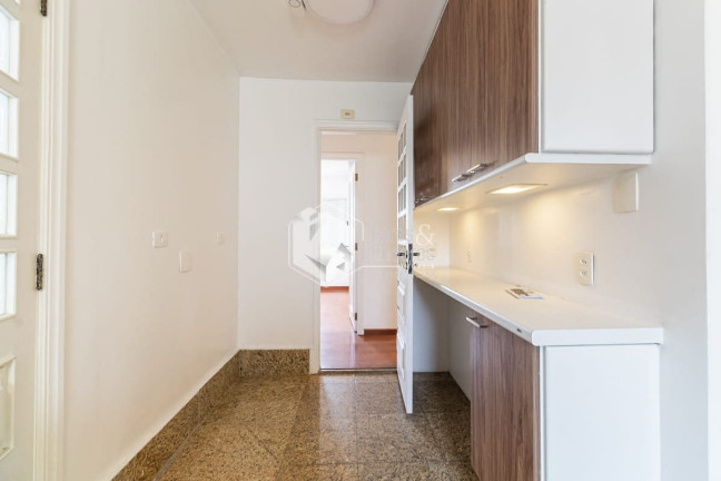Imagem Imóvel com 3 Quartos à Venda, 240 m² em Itaim Bibi - São Paulo