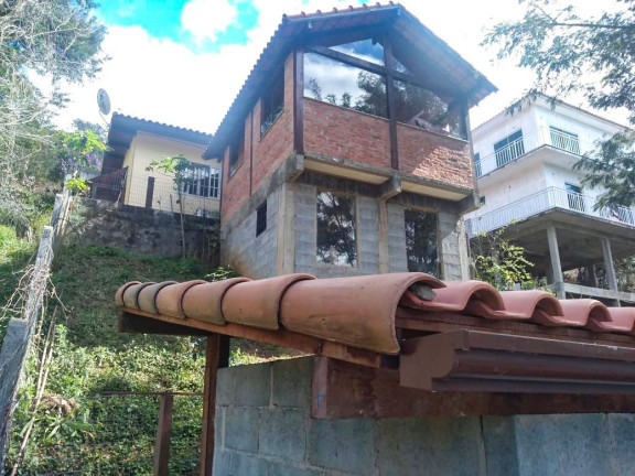 Imagem Casa com 3 Quartos à Venda, 137 m² em Albuquerque - Teresópolis Imagem Casa com 3 Quartos à Venda, 137 m² em Albuquerque - Teresópolis