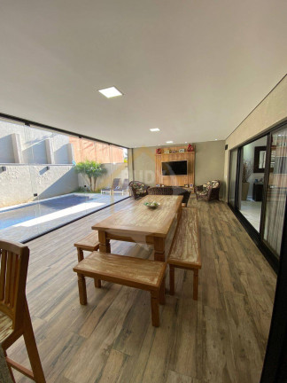 Imagem Casa com 5 Quartos à Venda, 530 m² em Alphaville - Santana De Parnaíba Imagem Casa com 5 Quartos à Venda, 530 m² em Alphaville - Santana De Parnaíba