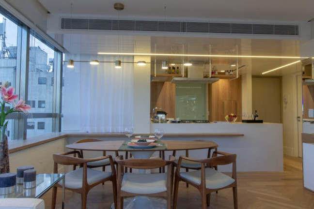 Imagem Apartamento com 2 Quartos à Venda, 85 m² em Moinhos De Vento - Porto Alegre