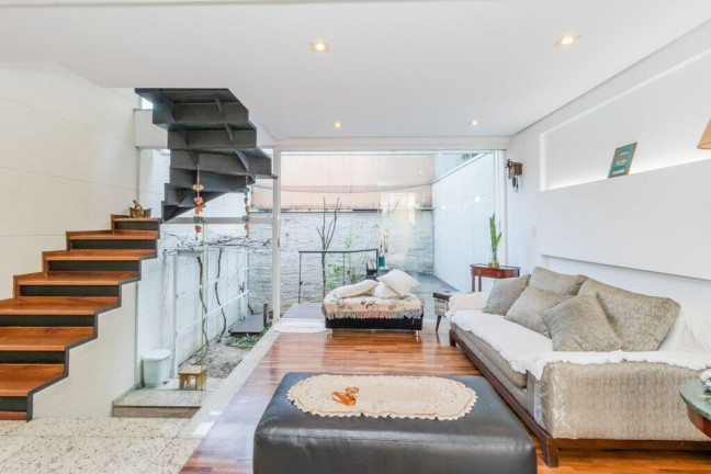 Imagem Casa com 4 Quartos à Venda, 223 m² em Mooca - São Paulo Imagem Casa com 4 Quartos à Venda, 223 m² em Mooca - São Paulo