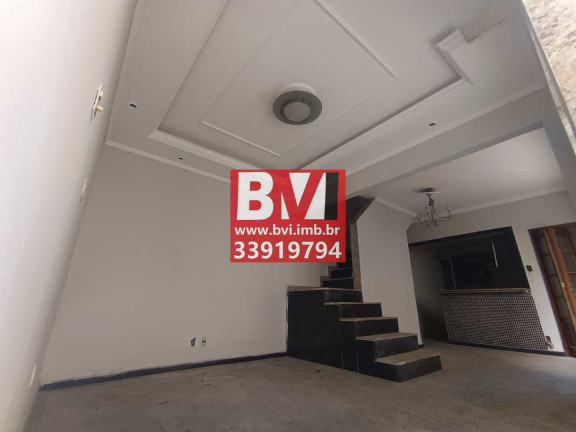 Imagem Casa com 2 Quartos à Venda, 150 m² em Vila Da Penha - Rio De Janeiro Imagem Casa com 2 Quartos à Venda, 150 m² em Vila Da Penha - Rio De Janeiro