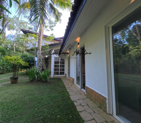 Imagem Casa com 6 Quartos à Venda, 300 m² em Maresias - São Sebastião Imagem Casa com 6 Quartos à Venda, 300 m² em Maresias - São Sebastião